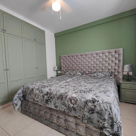 1 Bedroom Apartment In The Center Of Калета-де-Фусте Экстерьер фото